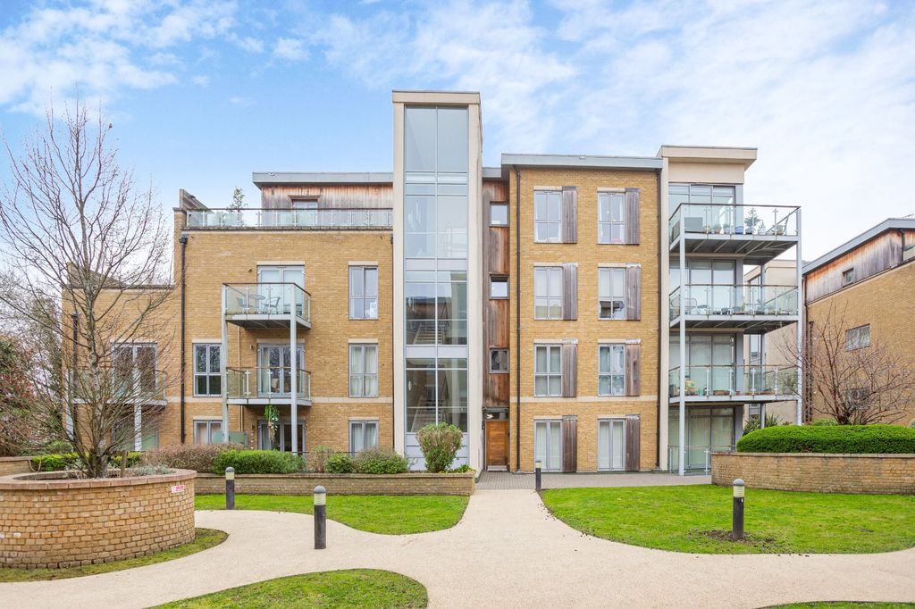 Property photo 2 of 10