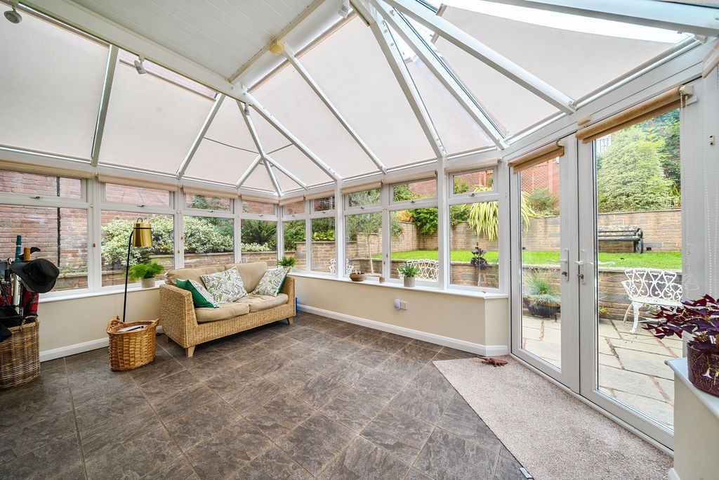 Property photo 3 of 16 Conservatory
