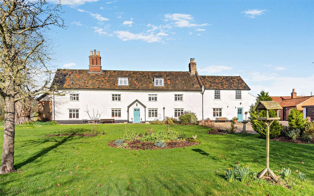 Property photo 1 of 30 Wilderness House