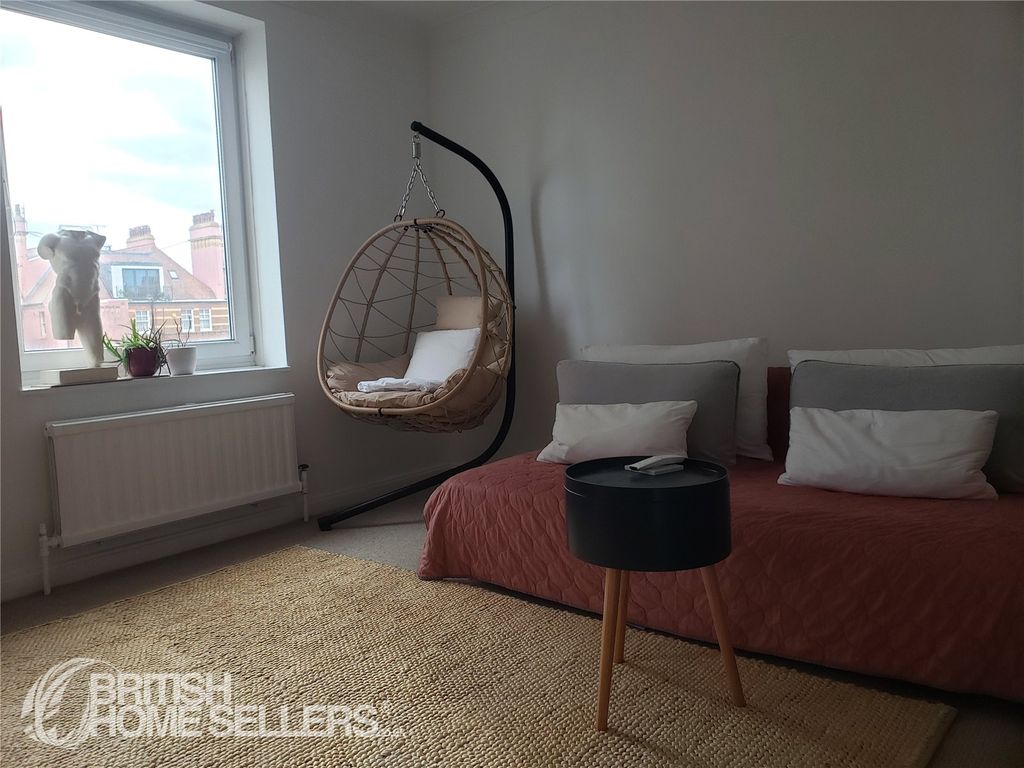 Property photo 2 of 13 Picture No. 08