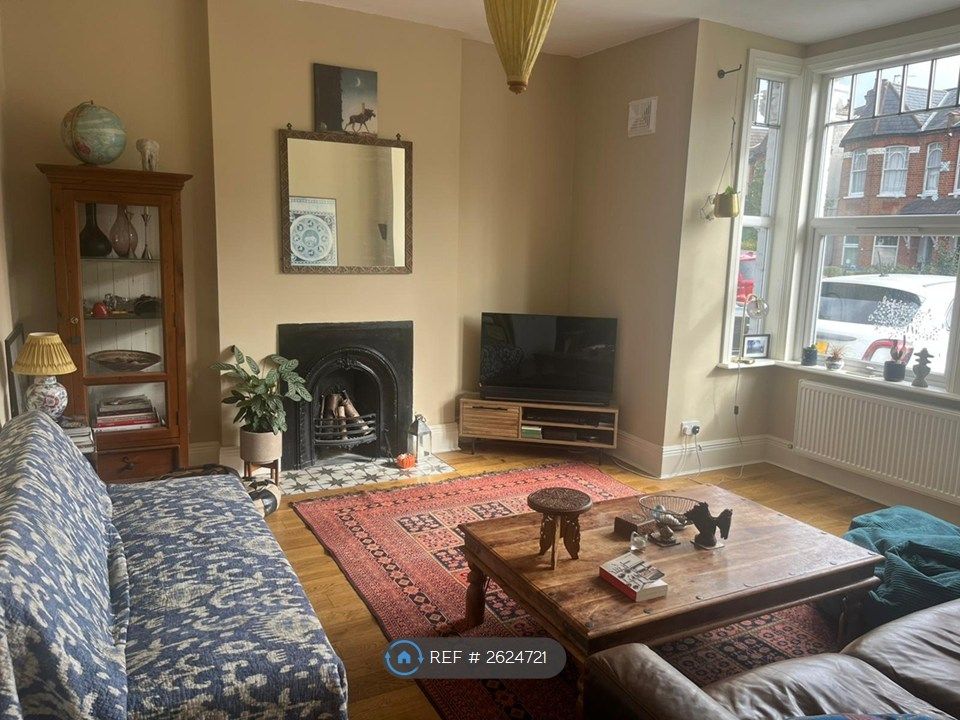 Property photo 3 of 12