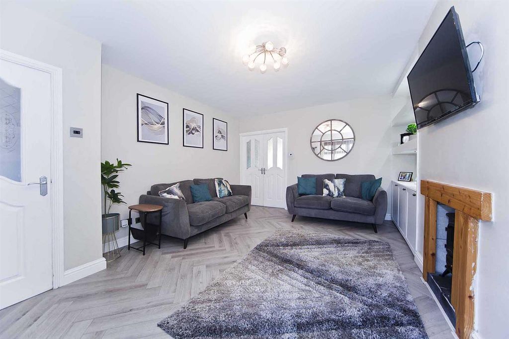 Property photo 2 of 23 I