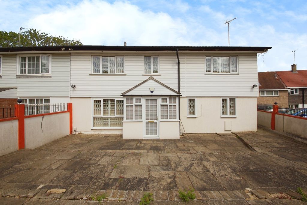 Property photo 1 of 20