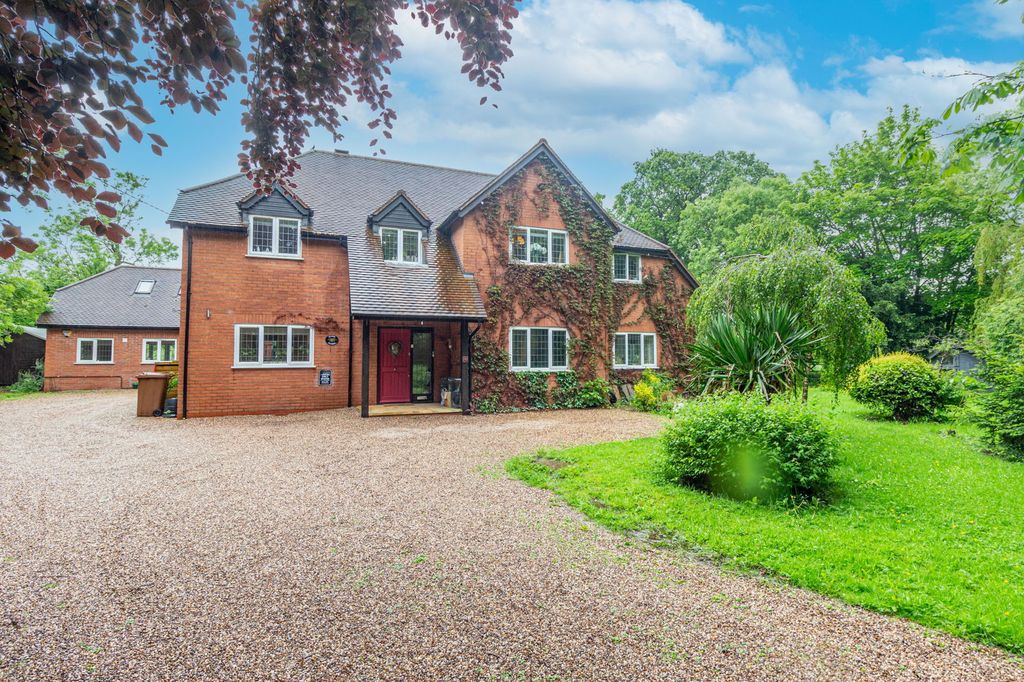 Property photo 1 of 34