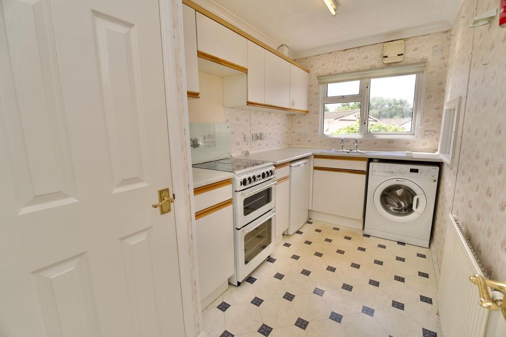 Property photo 3 of 13