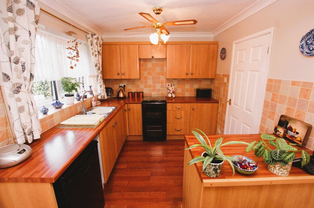 Property photo 3 of 17 Picture No. 03