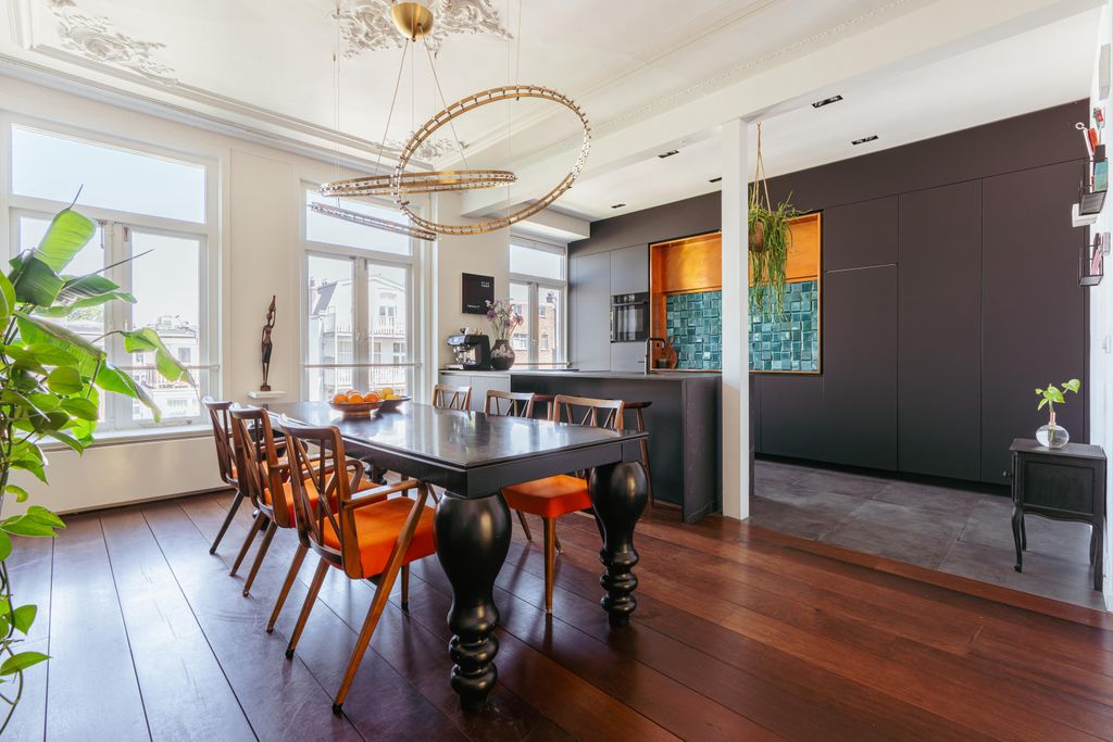 Property photo 3 of 45