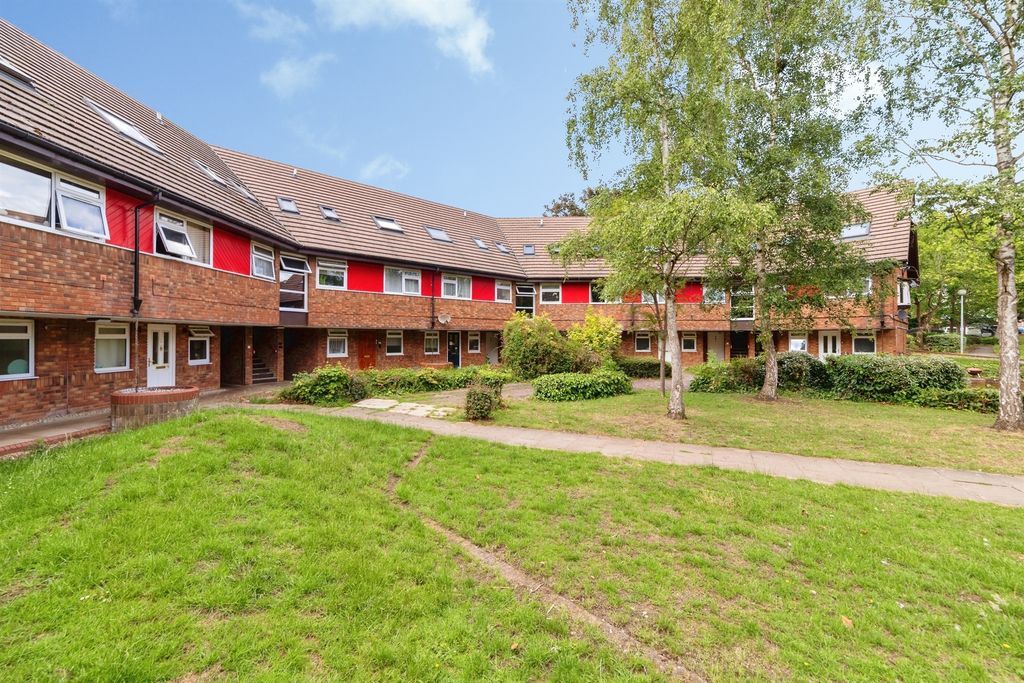 Property photo 2 of 13