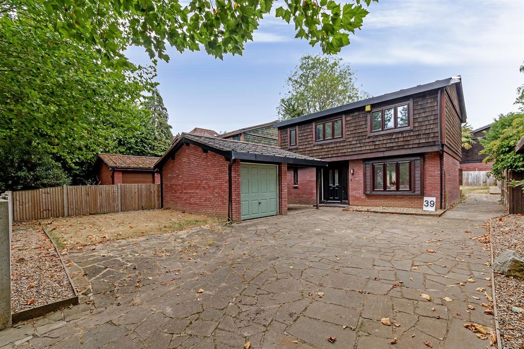 Property photo 1 of 27 39Newhousepark-6.Jpg