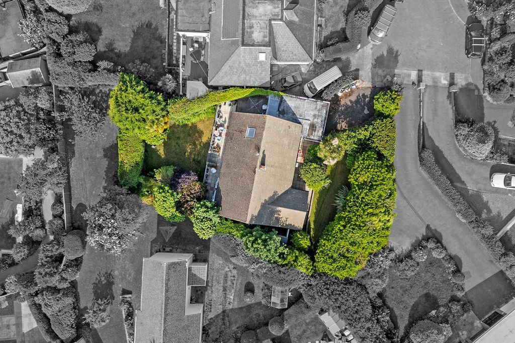 Property photo 3 of 30