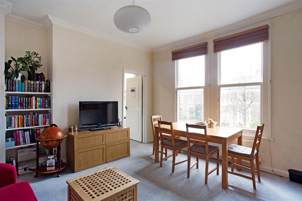 Property photo 2 of 14