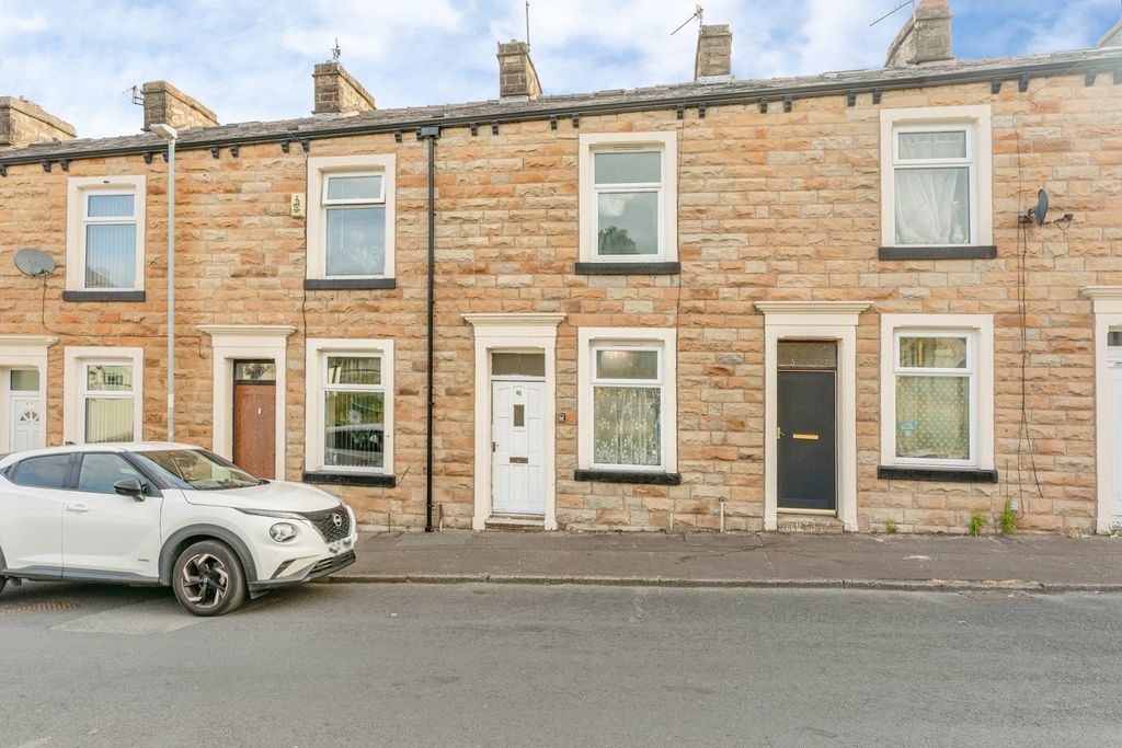 Property photo 1 of 14 Pbox-Img.Jpg