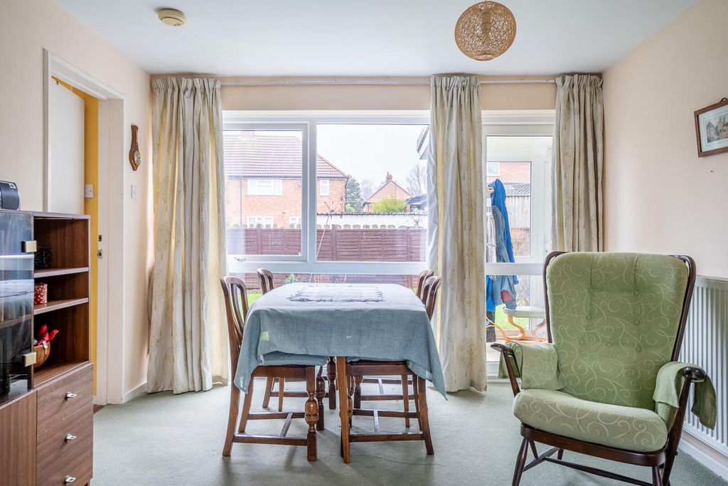 Property photo 3 of 16 Dining Room