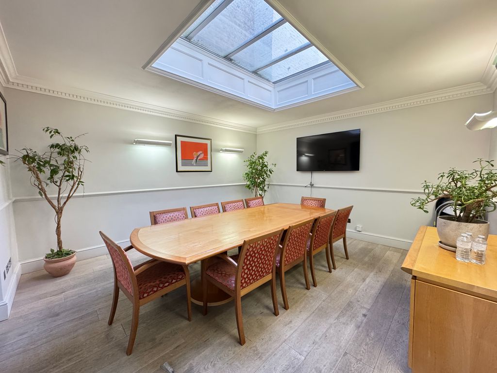 Property photo 1 of 4