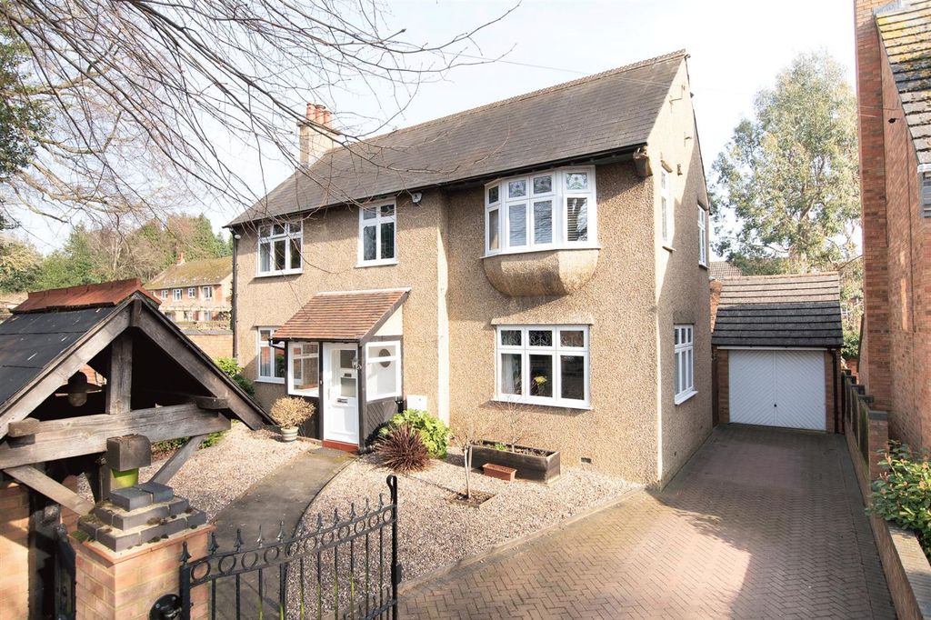 Property photo 1 of 36