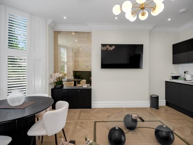 Property photo 2 of 16 Reception Room