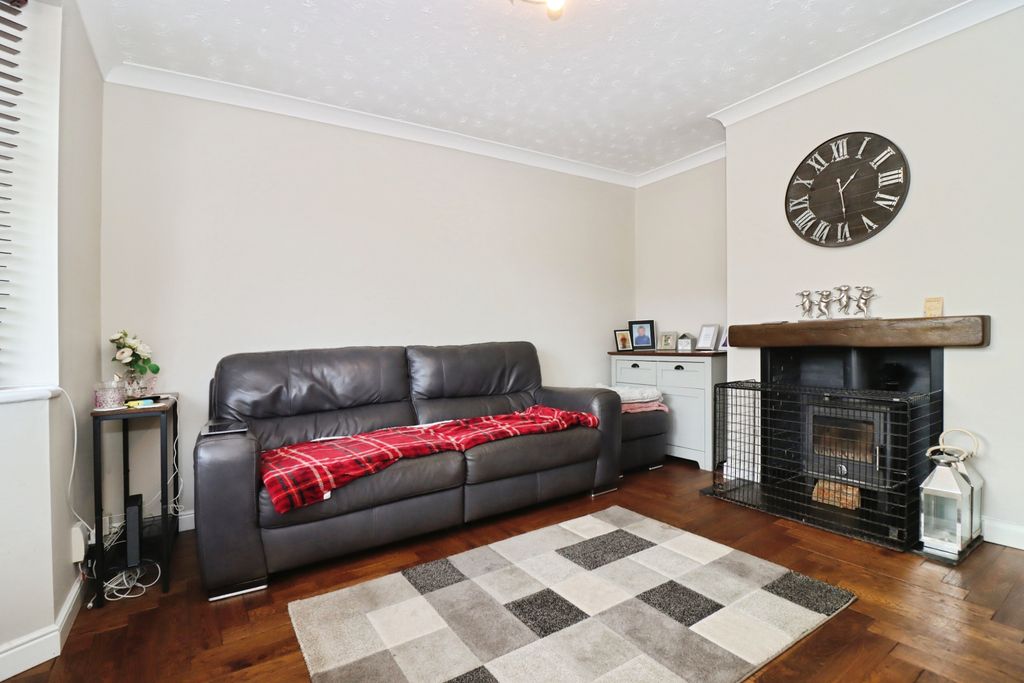 Property photo 2 of 20 Img_3604