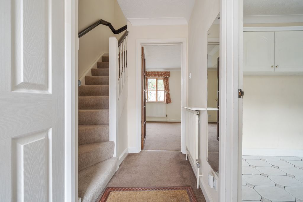 Property photo 3 of 11