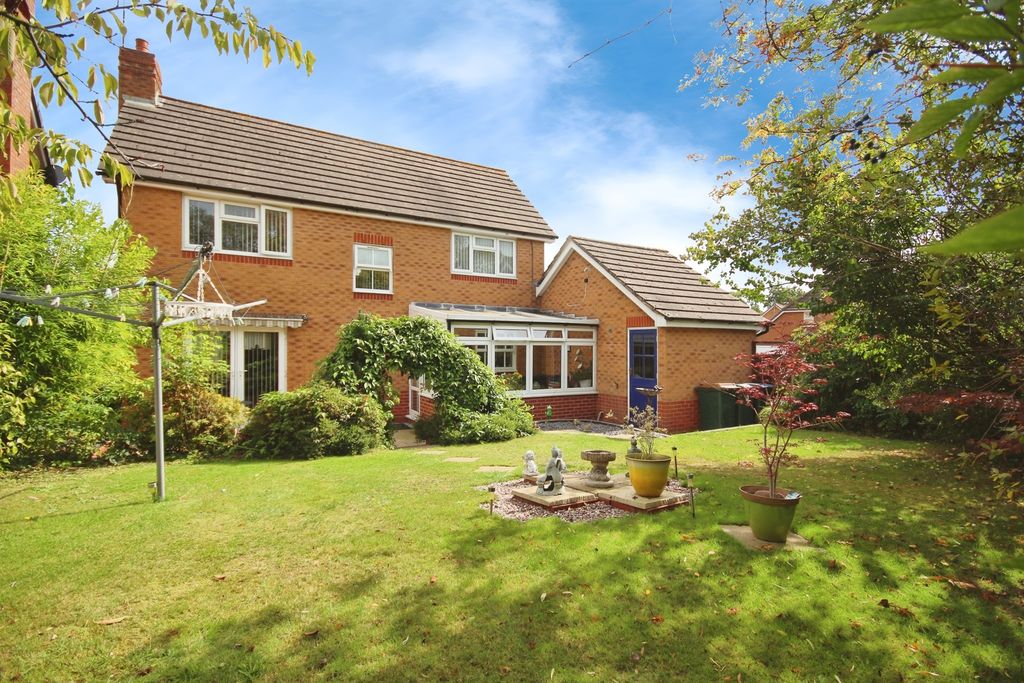 Property photo 2 of 17