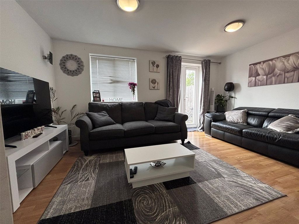 Property photo 2 of 13 Picture No. 04