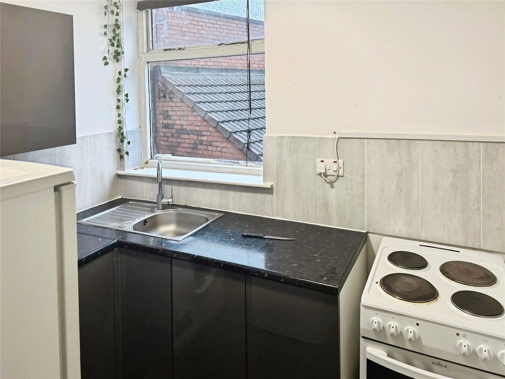 Property photo 2 of 6 Picture No. 07