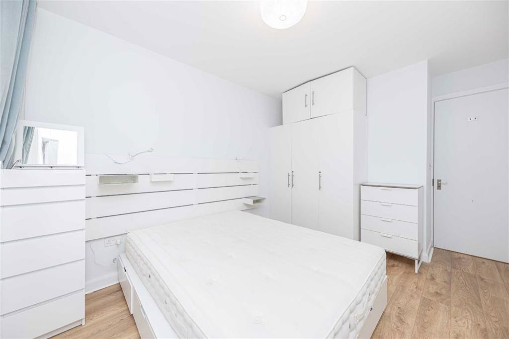 Property photo 3 of 4