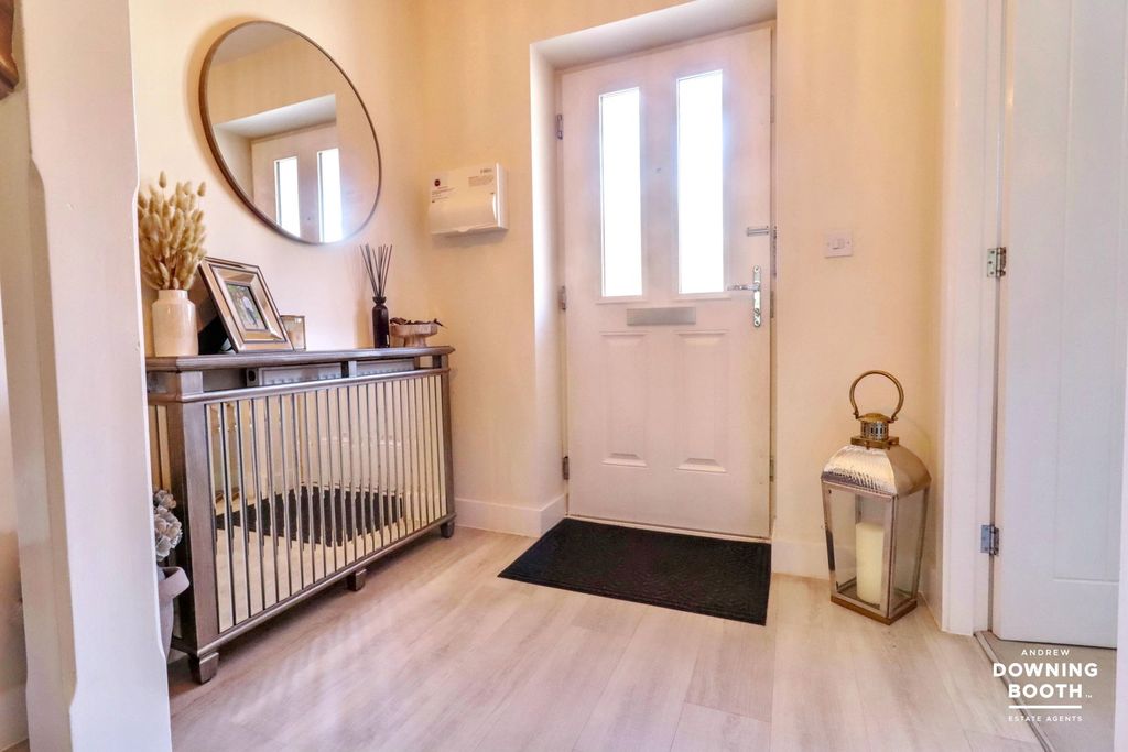 Property photo 3 of 24