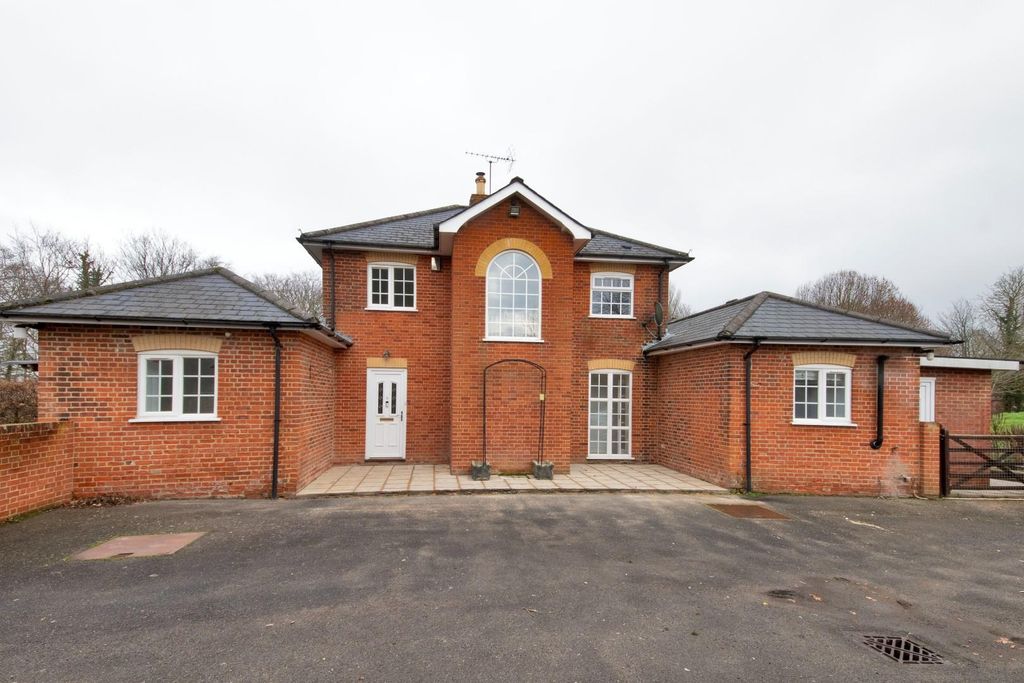 Property photo 2 of 23 62377_005.Jpg