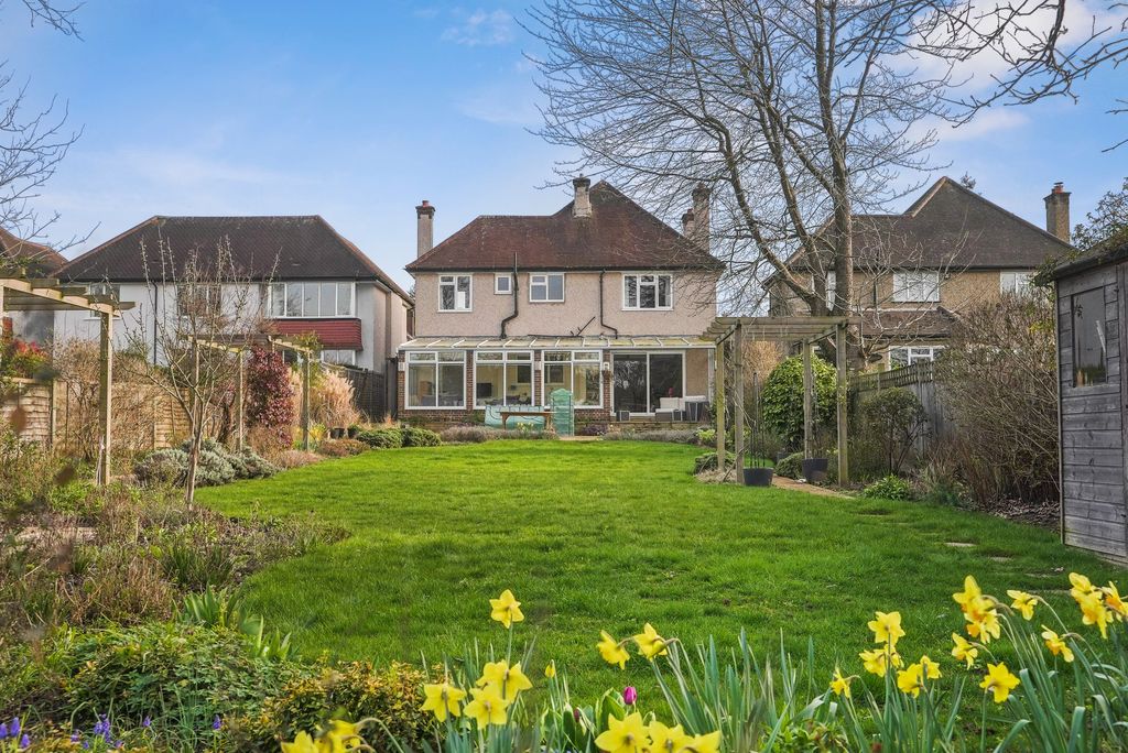 Property photo 2 of 16