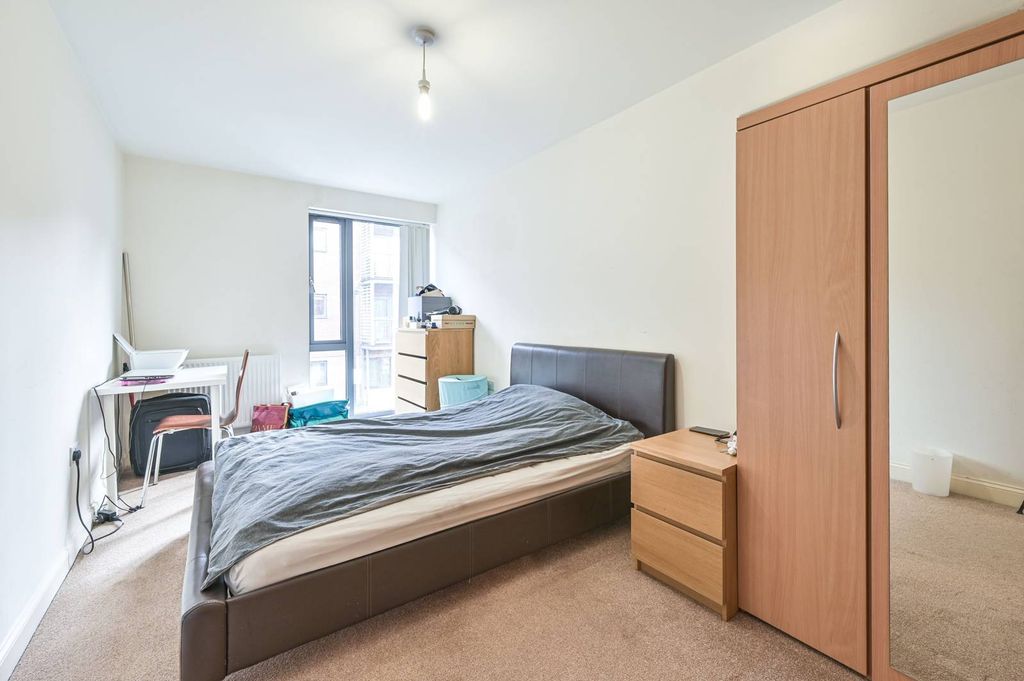 Property photo 2 of 9