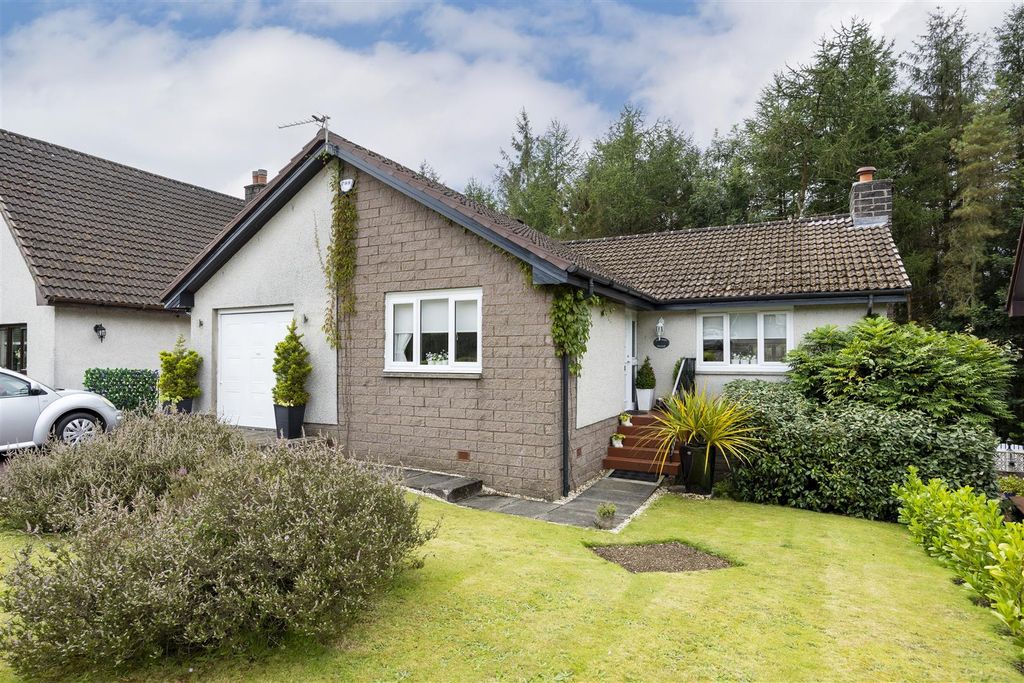 Property photo 1 of 29 16_Redhill_Views_Lennoxtown_002.Jpg