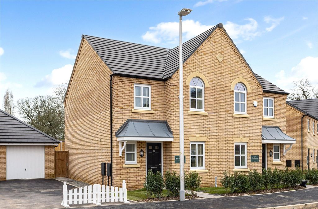 Property photo 1 of 12 Tiverton