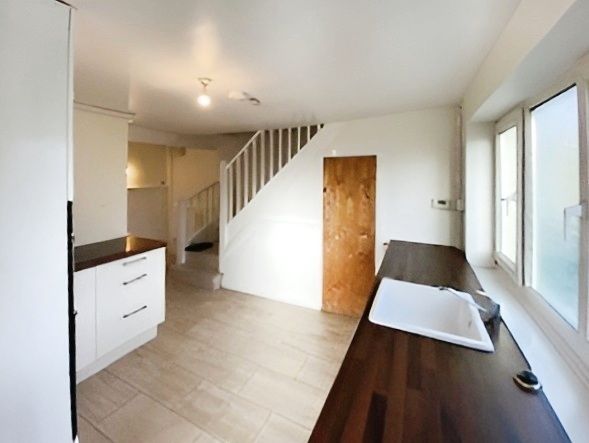 Property photo 2 of 13 Image