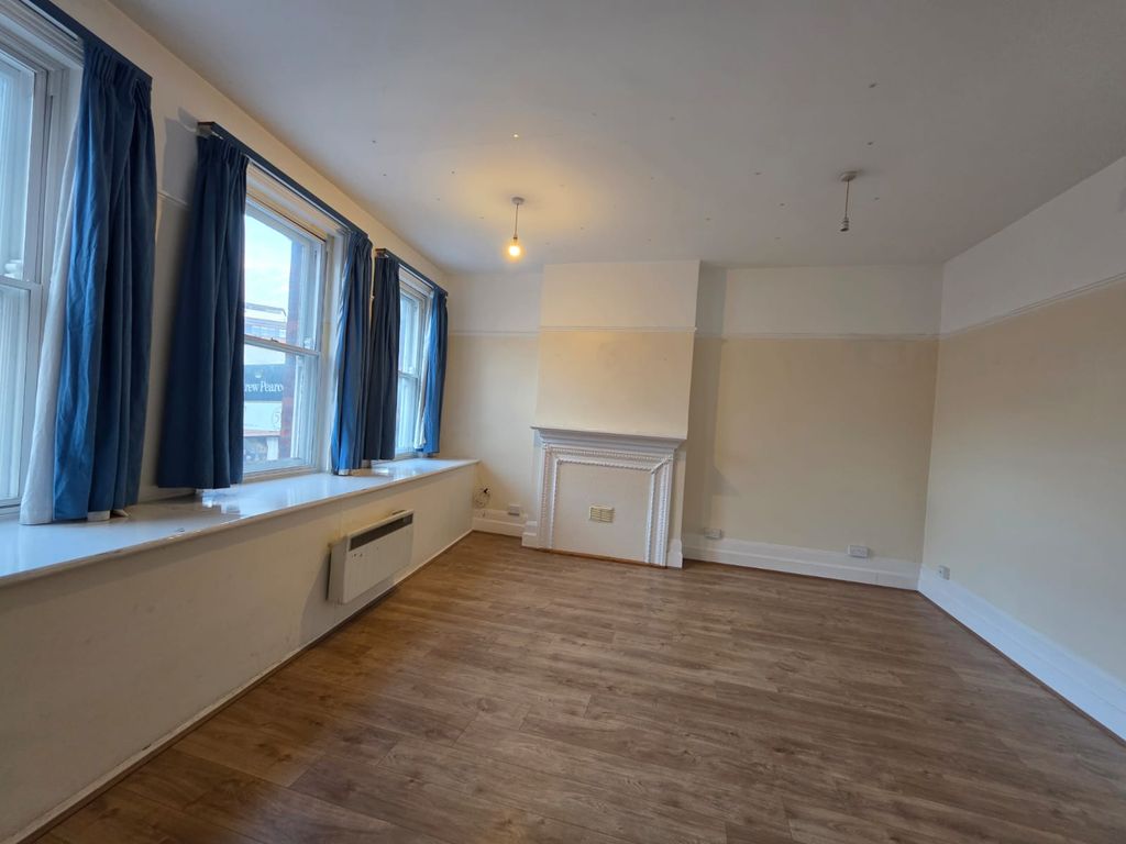 Property photo 1 of 4