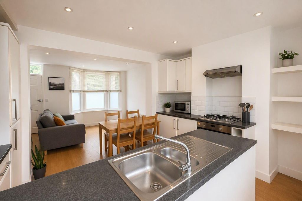 Property photo 3 of 9 4.Jpg