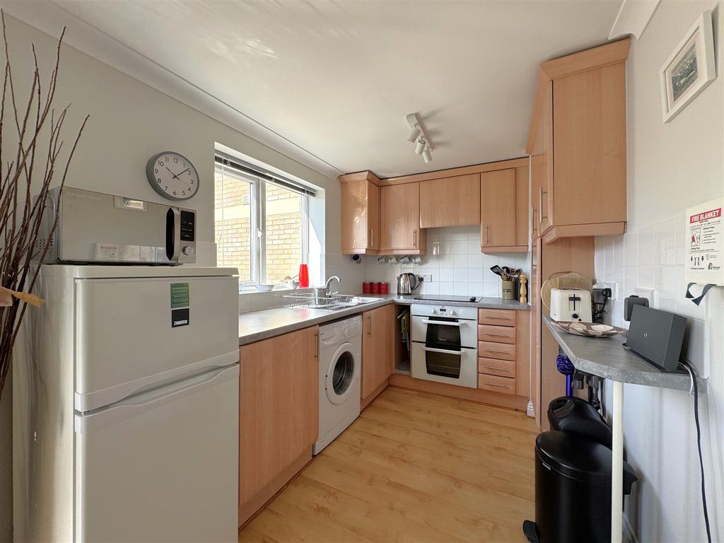 Property photo 3 of 14 3.Jpeg