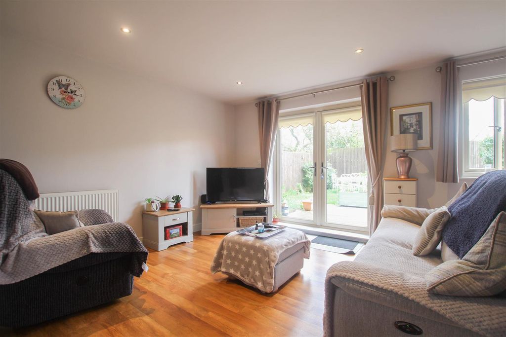 Property photo 2 of 9 Img_8805.Jpg