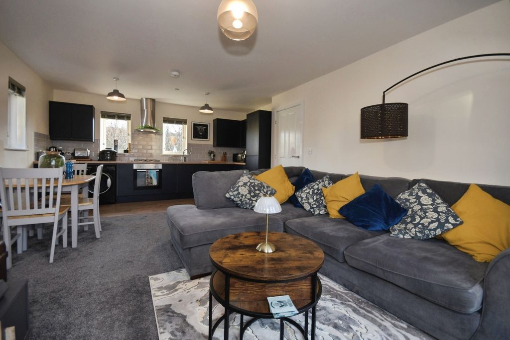 Property photo 2 of 14 Pbox-Img.Jpg