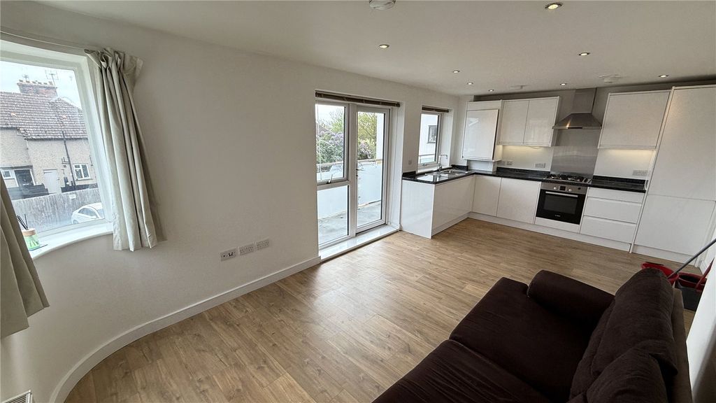 Property photo 2 of 13 Picture No. 02