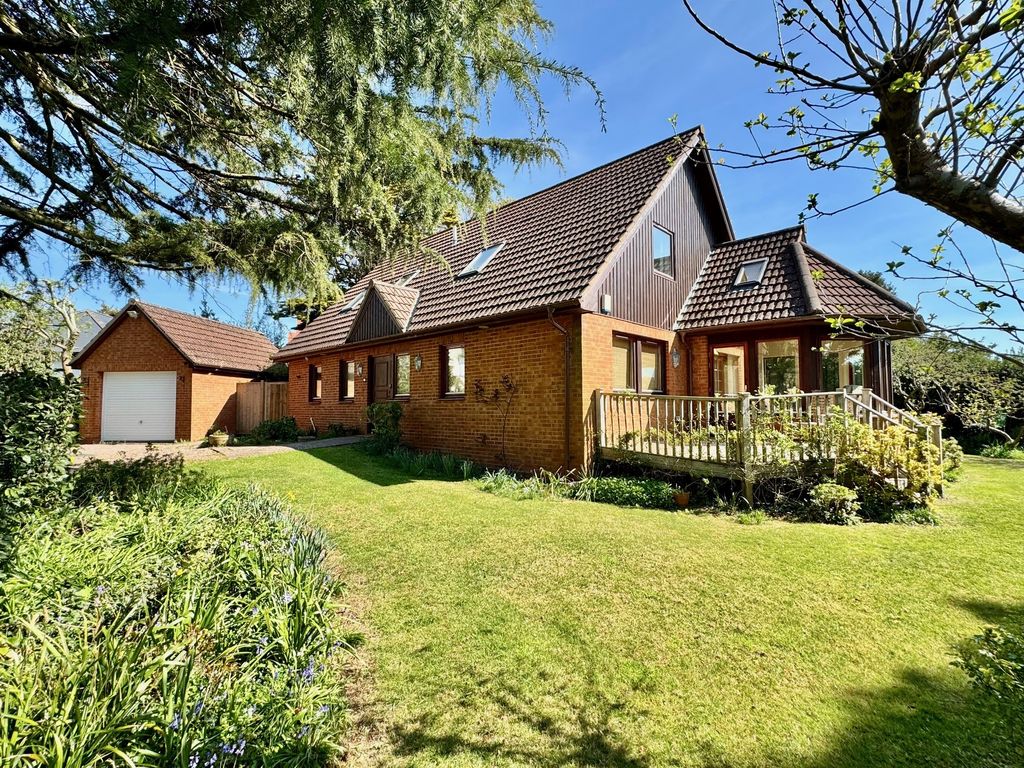 Property photo 1 of 21