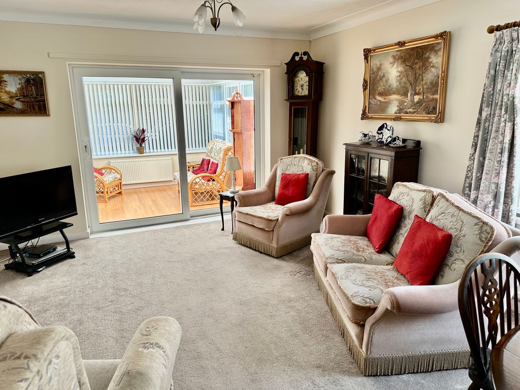 Property photo 2 of 28 Img_5429