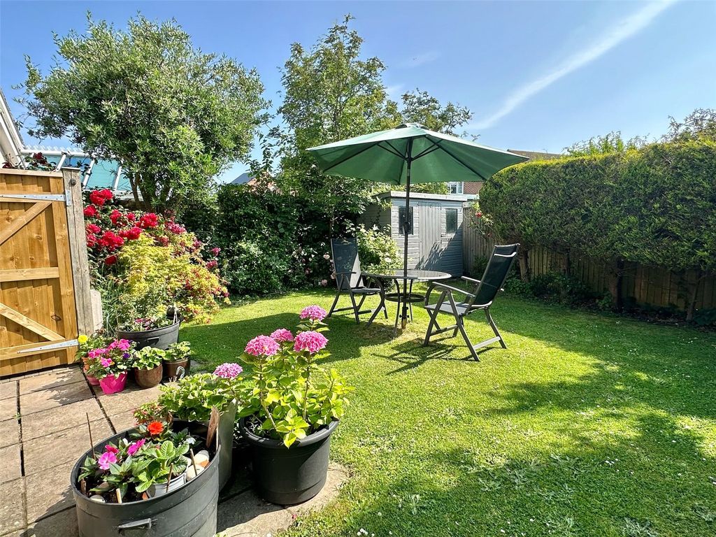 Property photo 2 of 17 Picture No. 10