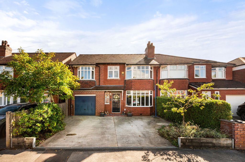 Property photo 2 of 43