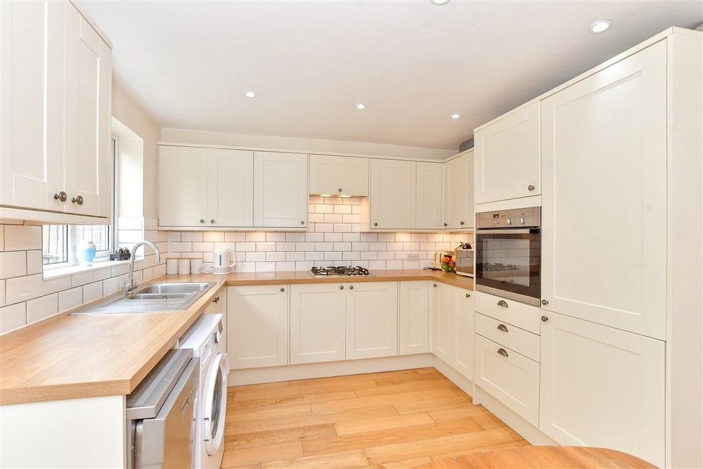 Property photo 3 of 11 Kitchen/Diner