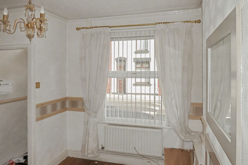 Property photo 3 of 13 40 Ripon Street, Liverpool, L4 5Uq