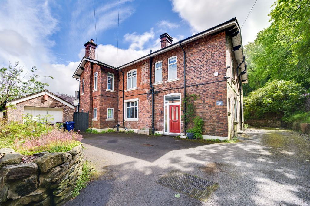 Property photo 2 of 51