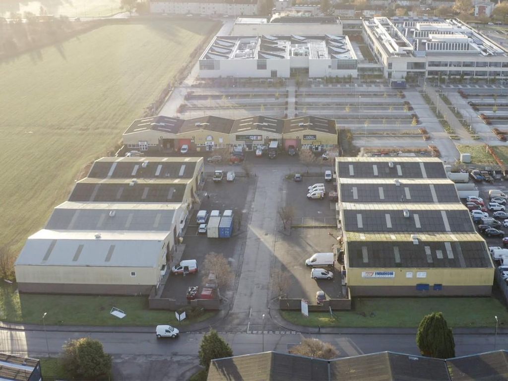 Property photo 3 of 4