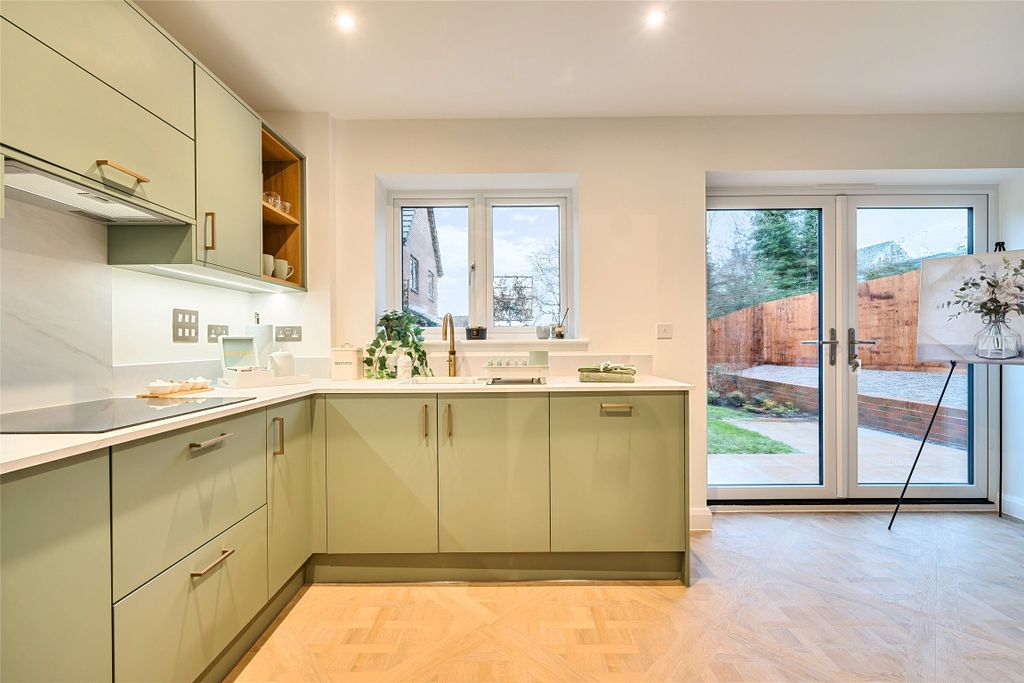 Property photo 1 of 11 Marketing Suite