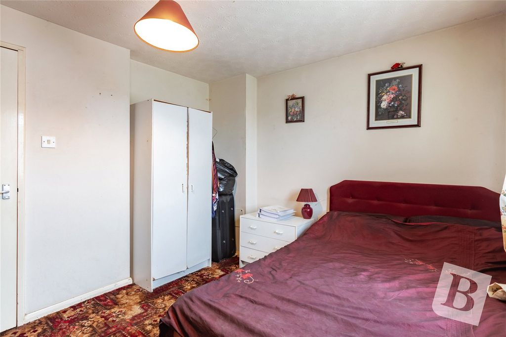 Property photo 2 of 11 Picture No. 18