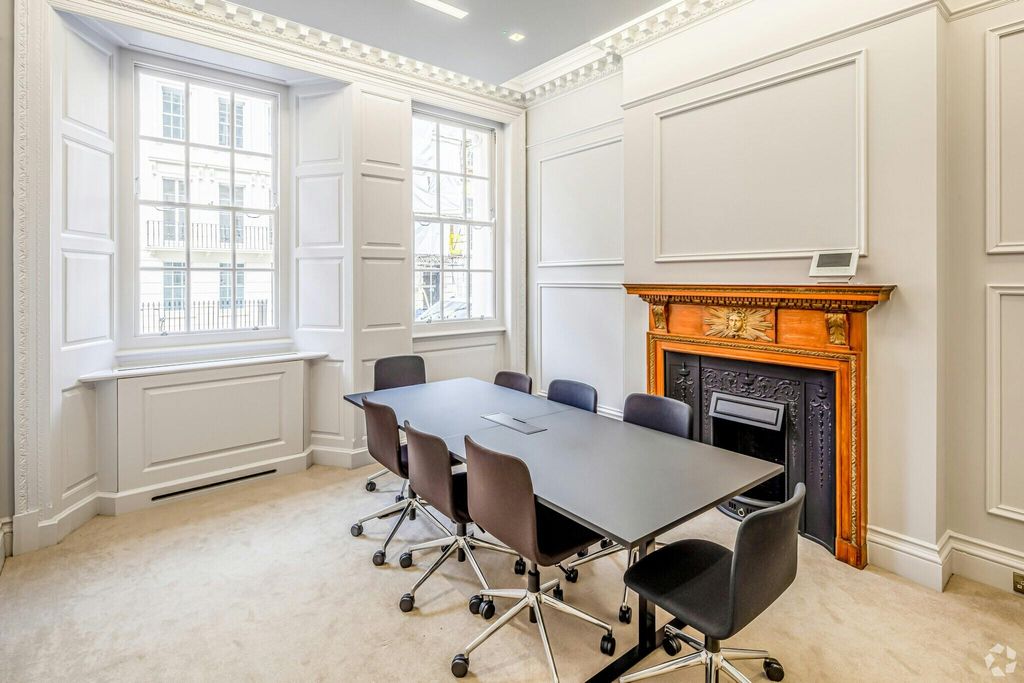 Property photo 1 of 11 56Grosvenorstlondoninteriorphoto14Largehighdefinition.Jpg